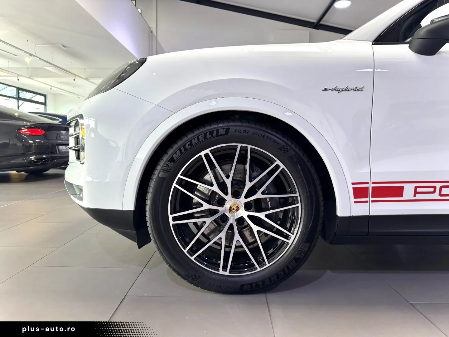 PORSCHE CAYENNE E-HYBRID PANO ACC H-UP BOSE MASSAGE 21