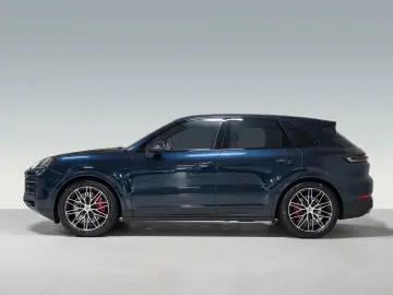 PORSCHE Cayenne InnoDrive Standheizung PASM AHK Panorama