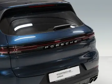 PORSCHE Cayenne InnoDrive Standheizung PASM AHK Panorama