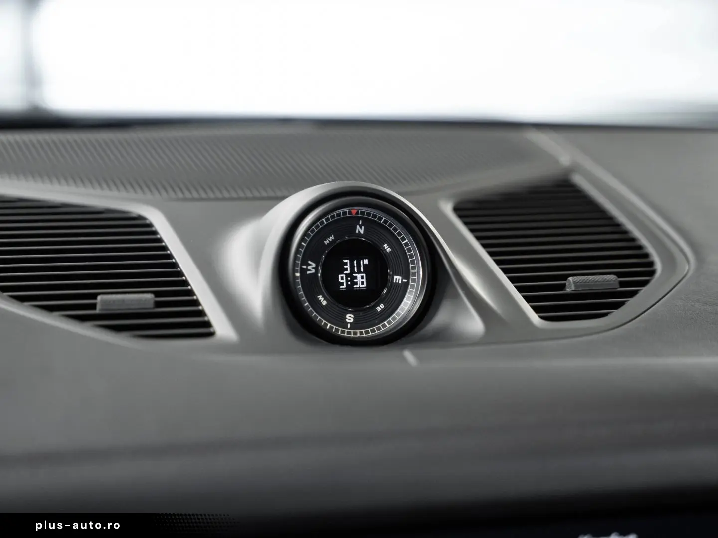 PORSCHE Cayenne InnoDrive Standheizung PASM AHK Panorama