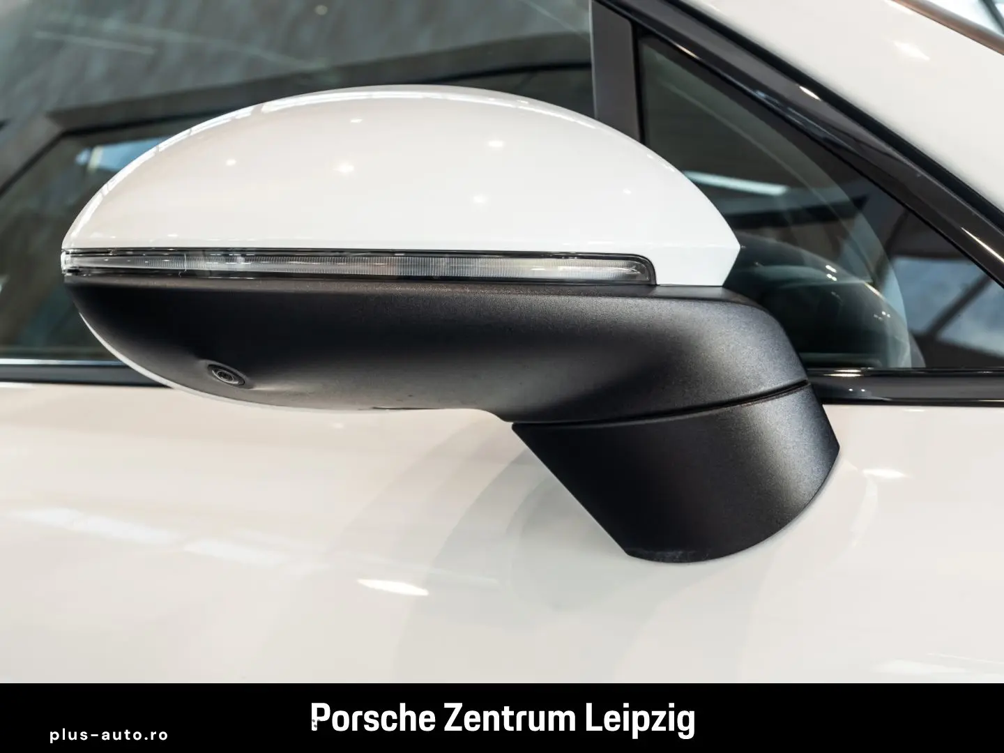 PORSCHE Cayenne E-Hybrid Coupe SportDesign HD-Matrix Inn