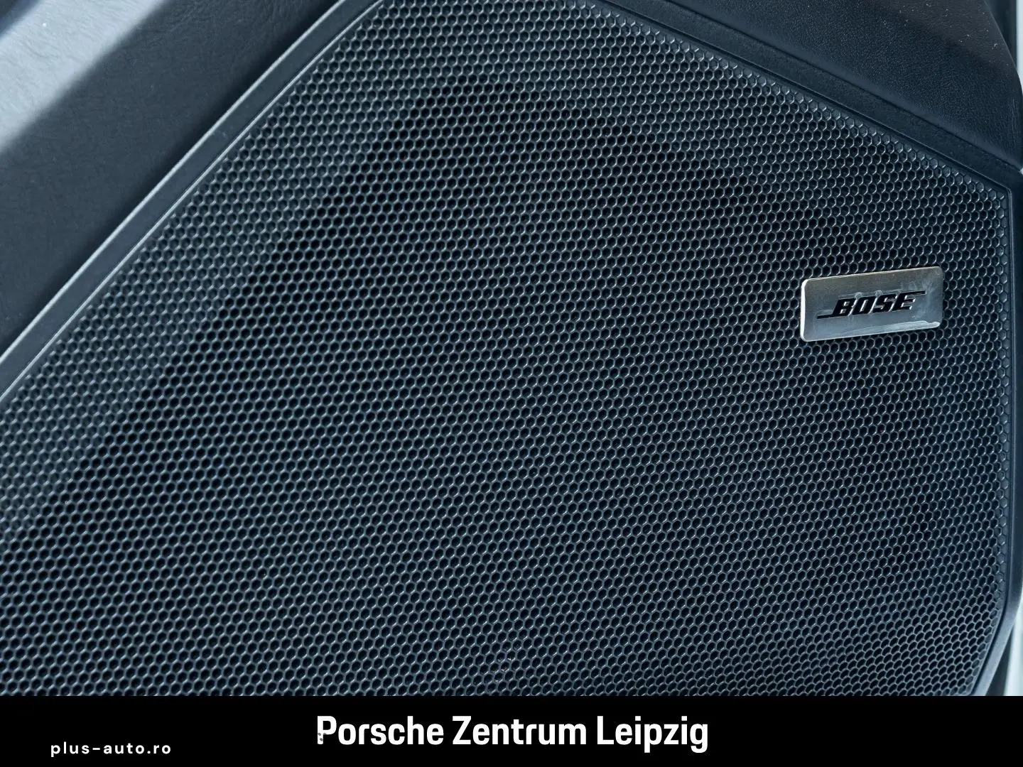 PORSCHE Cayenne E-Hybrid Coupe SportDesign HD-Matrix Inn