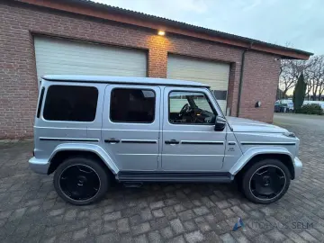 MERCEDES-BENZ G 63 AMG  VOLL  AKRAPOVIC PERF. PAKET STD.HZG