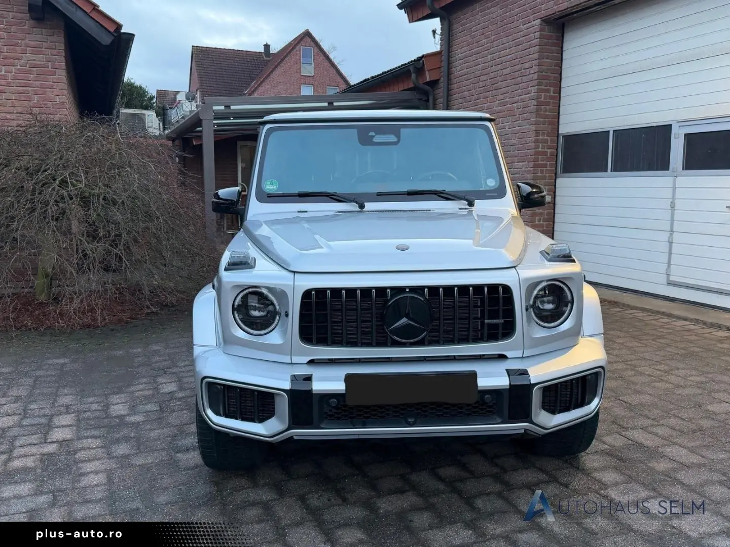 MERCEDES-BENZ G 63 AMG  VOLL  AKRAPOVIC PERF. PAKET STD.HZG