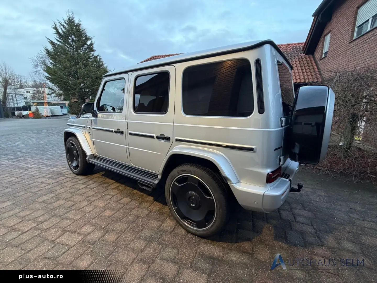 MERCEDES-BENZ G 63 AMG  VOLL  AKRAPOVIC PERF. PAKET STD.HZG