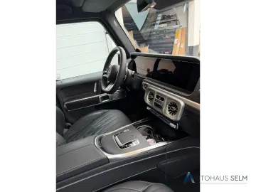 MERCEDES-BENZ G 63 AMG  VOLL  AKRAPOVIC PERF. PAKET STD.HZG