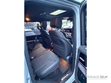 MERCEDES-BENZ G 63 AMG  VOLL  AKRAPOVIC PERF. PAKET STD.HZG