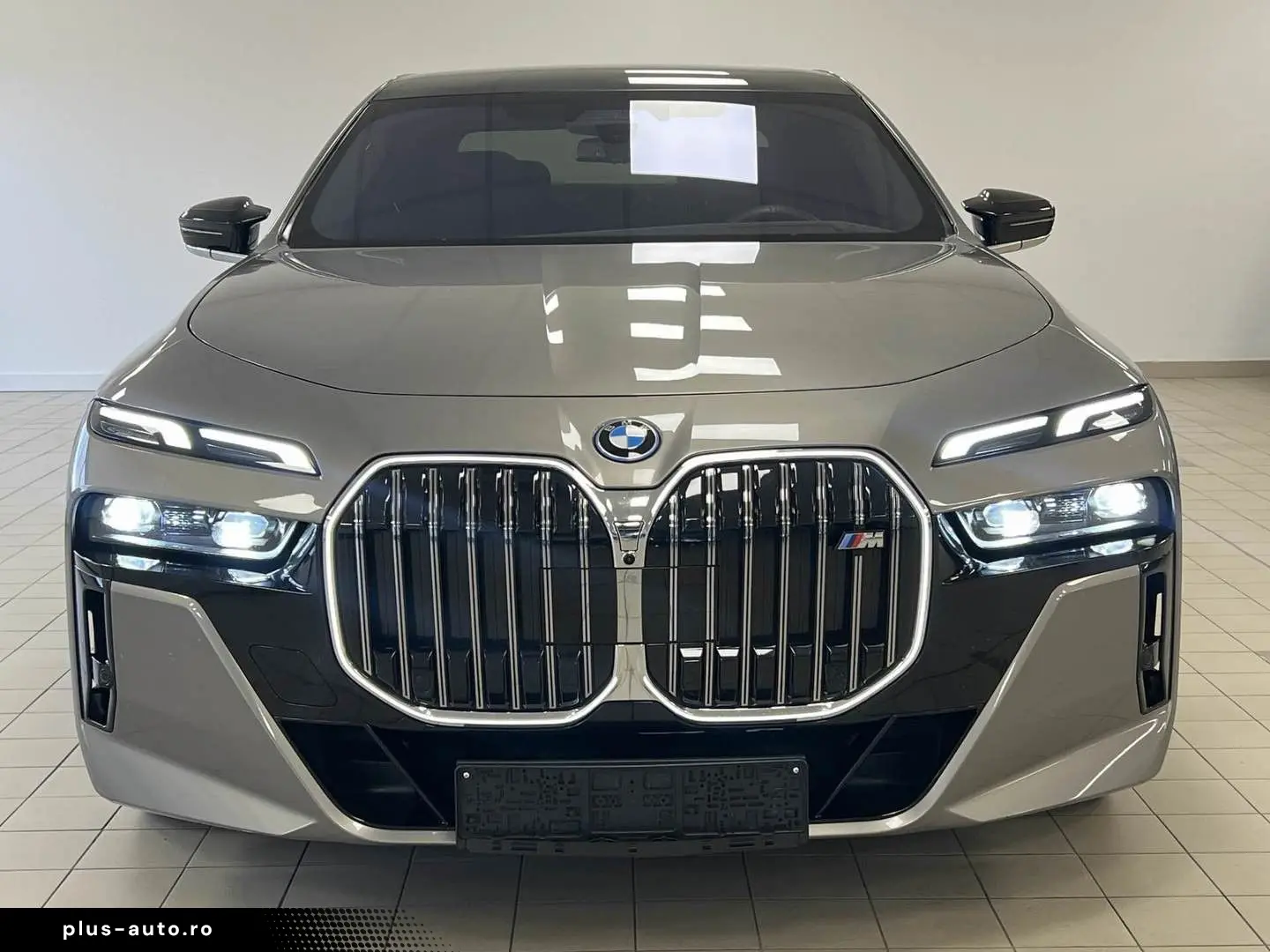 BMW M760e xDrive  Individual Edition UnfallfreI 1.Hd