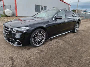 MERCEDES-BENZ S350d Lang AMG Pano Burmester 360 C VOLL