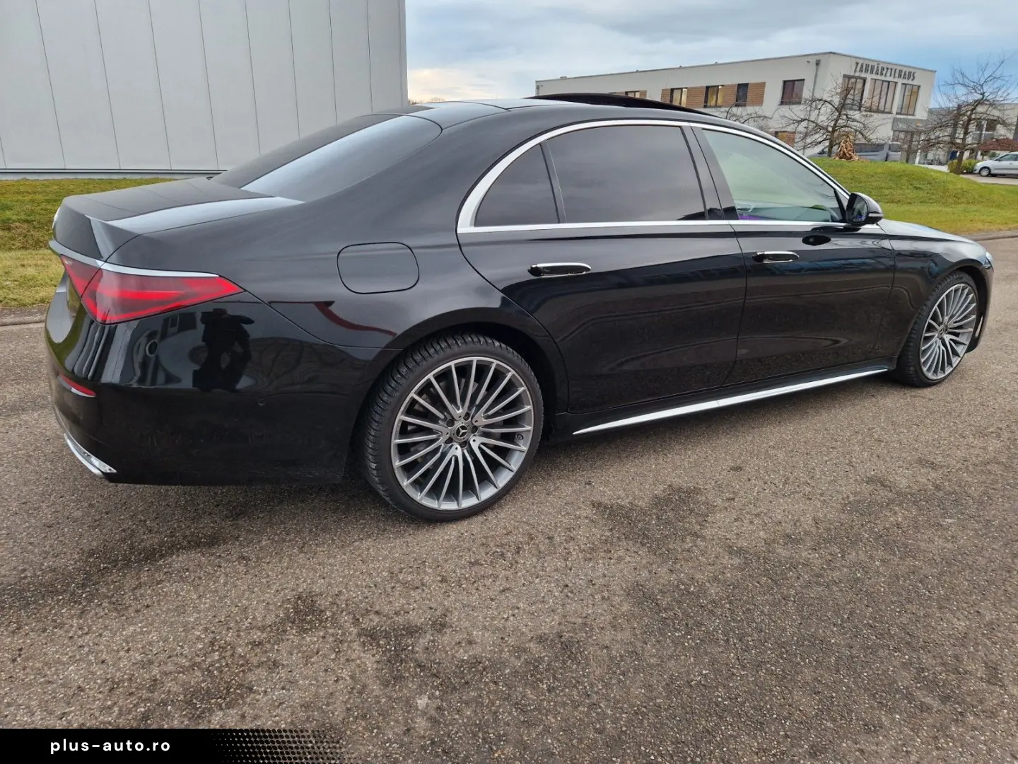 MERCEDES-BENZ S350d Lang AMG Pano Burmester 360 C VOLL