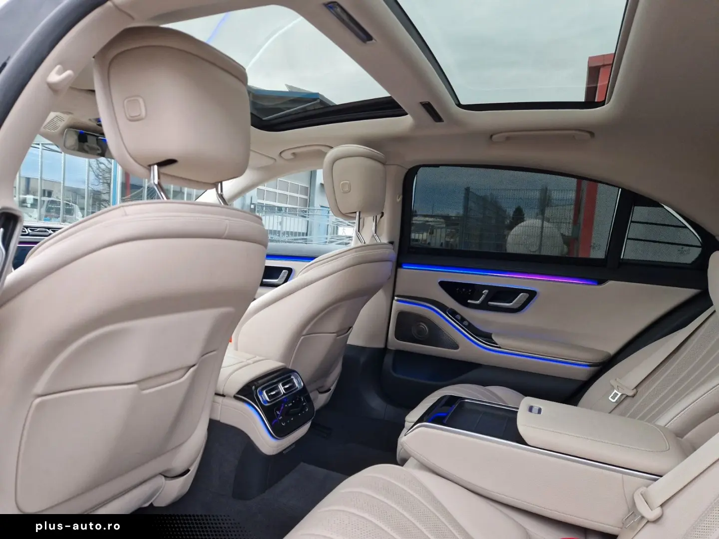 MERCEDES-BENZ S350d Lang AMG Pano Burmester 360 C VOLL