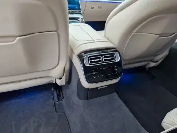 MERCEDES-BENZ S350d Lang AMG Pano Burmester 360 C VOLL