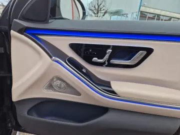 MERCEDES-BENZ S350d Lang AMG Pano Burmester 360 C VOLL
