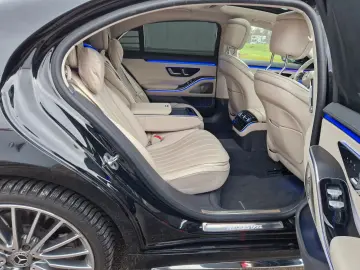 MERCEDES-BENZ S350d Lang AMG Pano Burmester 360 C VOLL