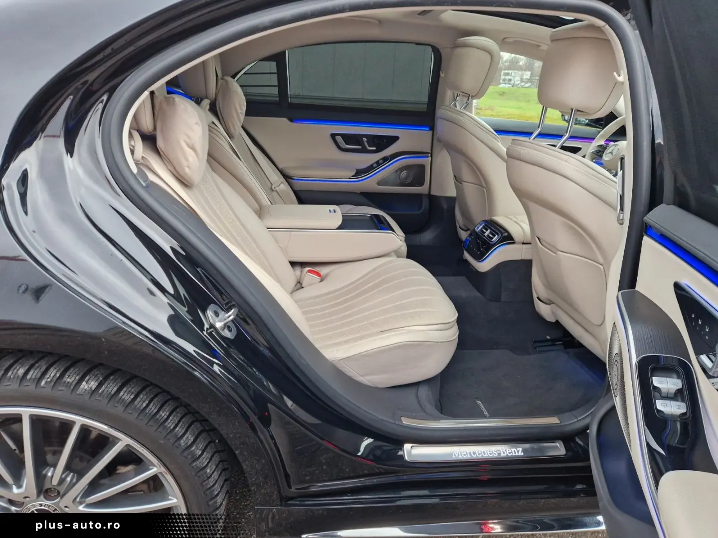 MERCEDES-BENZ S350d Lang AMG Pano Burmester 360 C VOLL