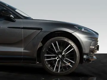 ASTON MARTIN DBX 707   Xenon Grey   Carbon   Jewellery Pack