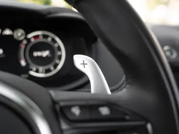 ASTON MARTIN DBX 707   Xenon Grey   Carbon   Jewellery Pack