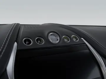 ASTON MARTIN DBX 707   Xenon Grey   Carbon   Jewellery Pack