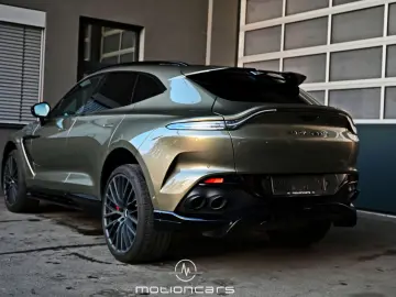 ASTON MARTIN DBX 707 EXP € 120.817