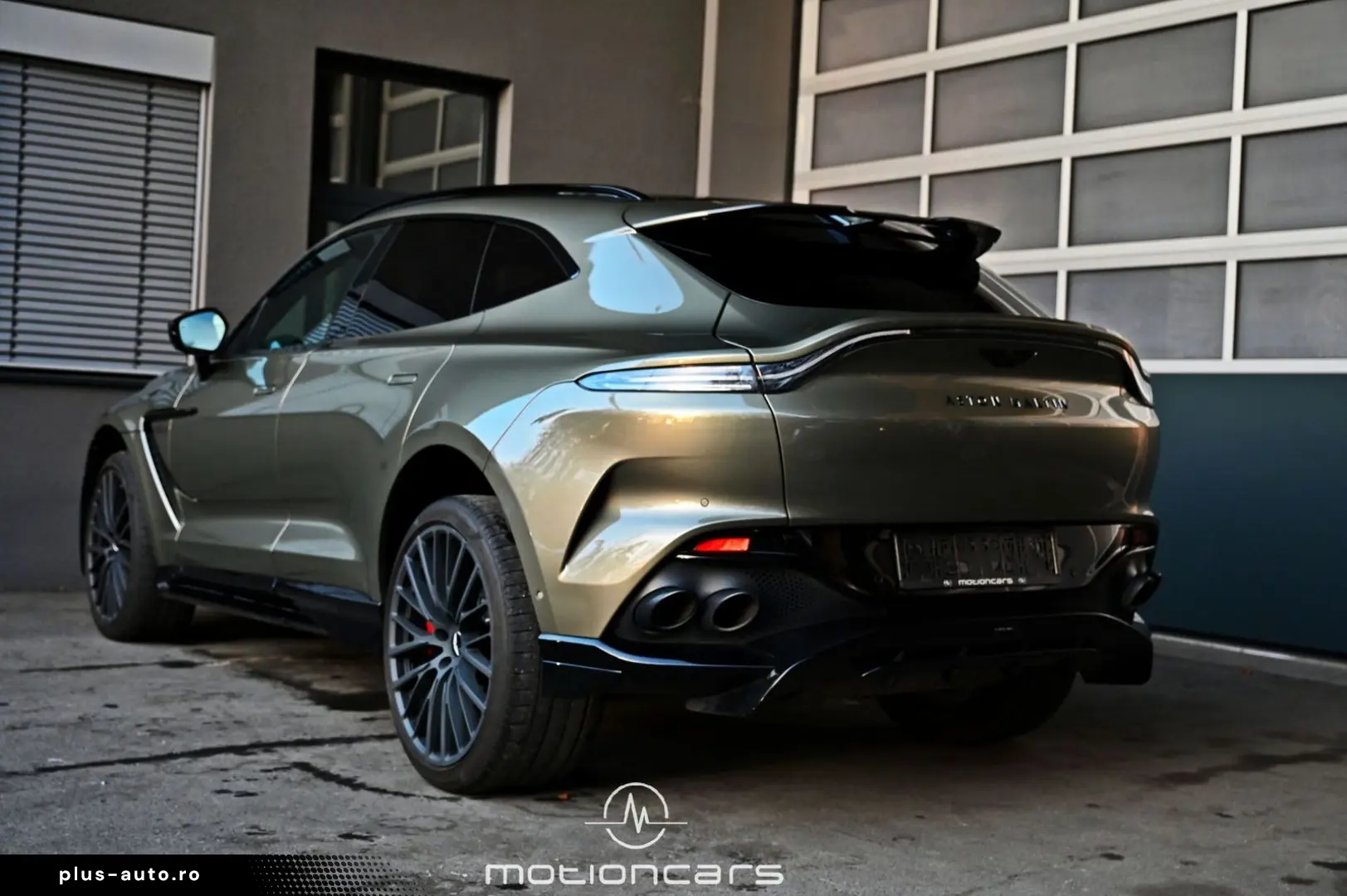 ASTON MARTIN DBX 707 EXP € 120.817