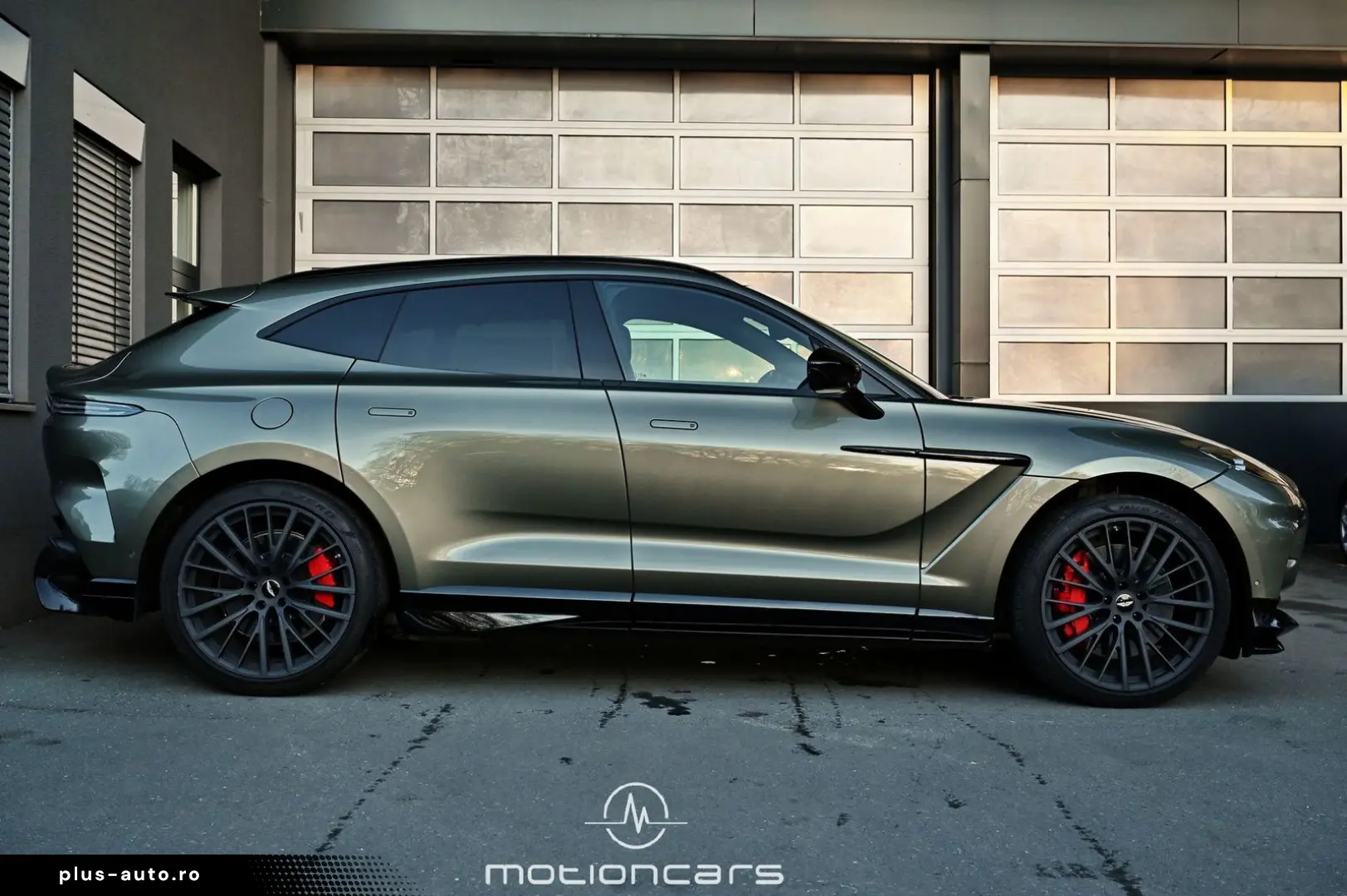 ASTON MARTIN DBX 707 EXP € 120.817