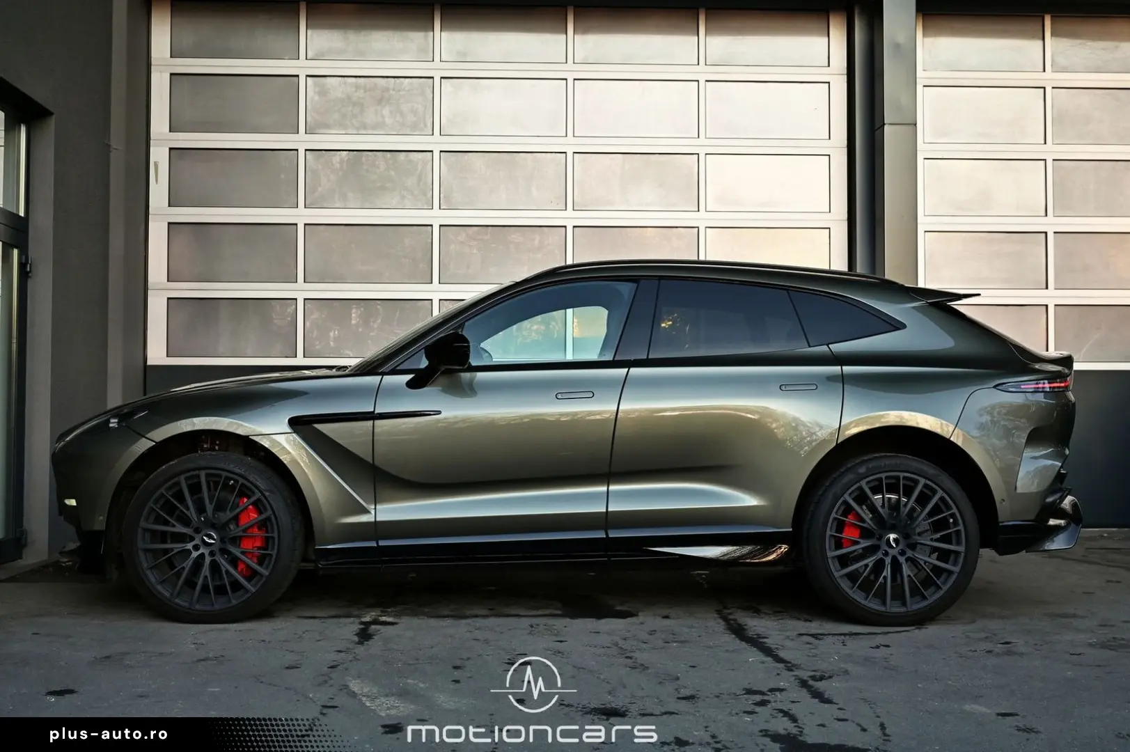 ASTON MARTIN DBX 707 EXP € 120.817
