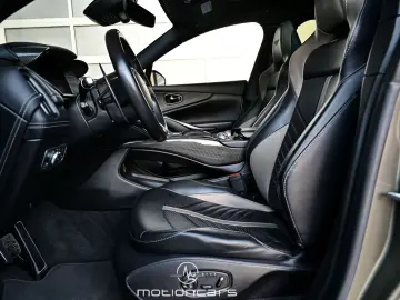 ASTON MARTIN DBX 707 EXP € 120.817