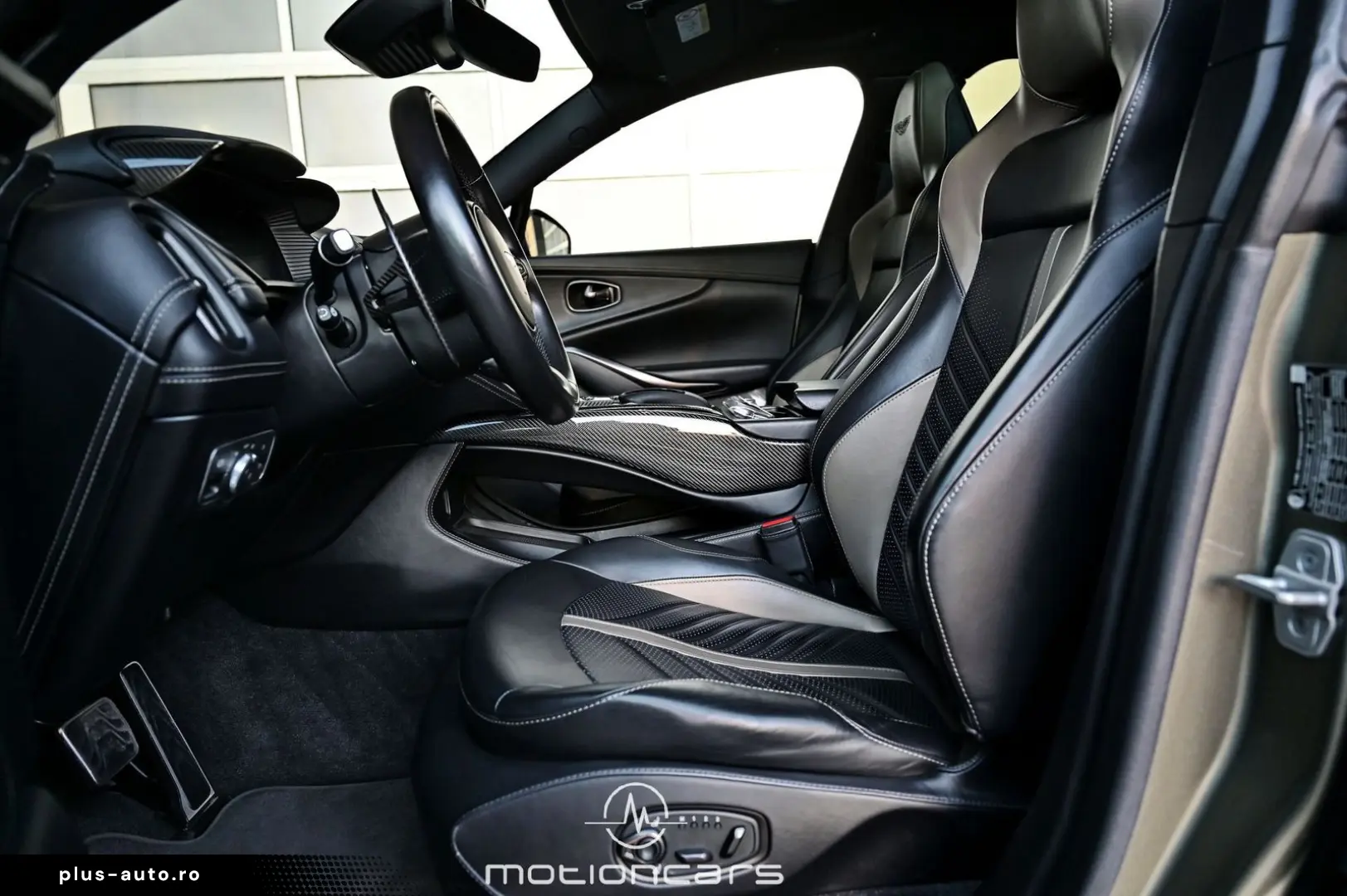 ASTON MARTIN DBX 707 EXP € 120.817