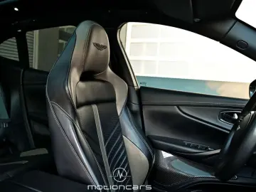 ASTON MARTIN DBX 707 EXP € 120.817