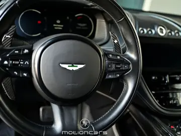ASTON MARTIN DBX 707 EXP € 120.817