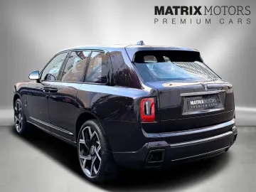 ROLLS ROYCE Cullinan Black Badge ShootingStar Massage 23