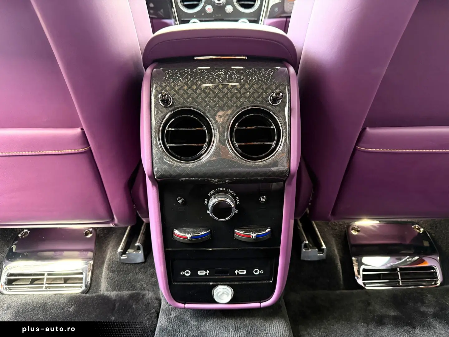 ROLLS ROYCE Cullinan Black Badge ShootingStar Massage 23