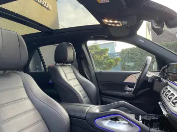 MERCEDES-BENZ GLE450d PANO KEYLES SOFT HUD AMG-LINE FACELIFT