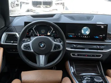 BMW X5 30d M SPORT.SOFTC.LUFTF.PANO.DR.ASS.360 .AHK