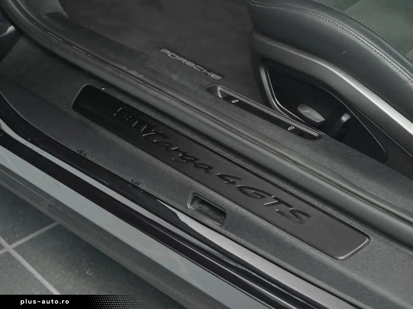 PORSCHE 911 Targa 4 GTS T-Hybrid SurroundView Bose 4WS