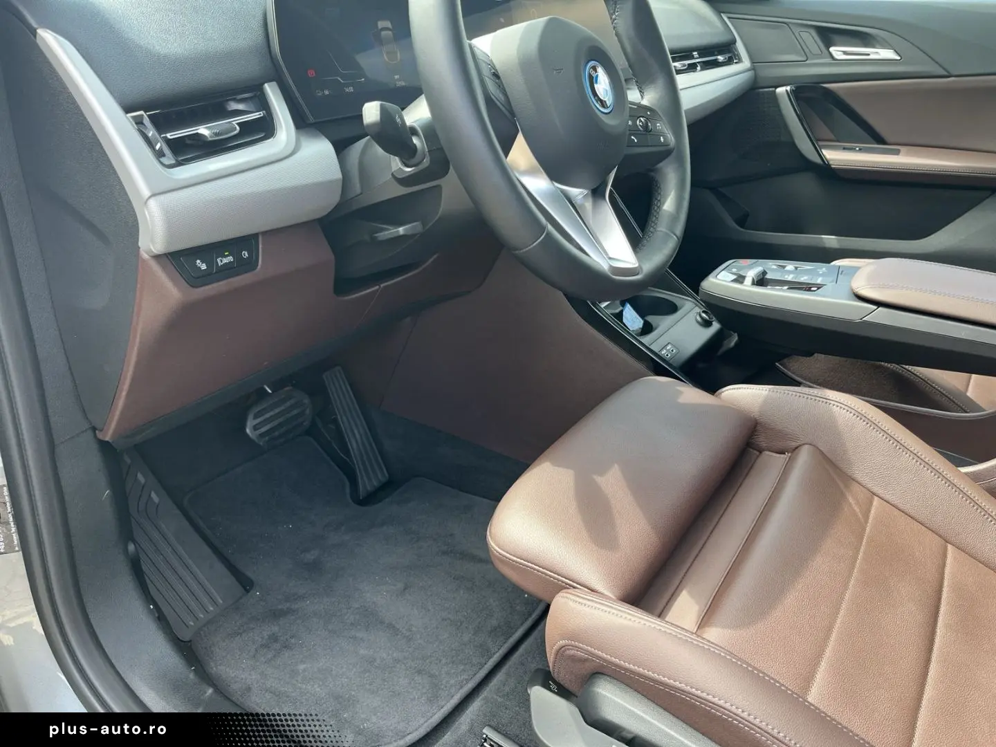 BMW iX2 xDrive30 HUD Panoramadach Navi Leder LED ACC