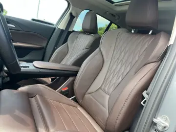 BMW iX2 xDrive30 HUD Panoramadach Navi Leder LED ACC