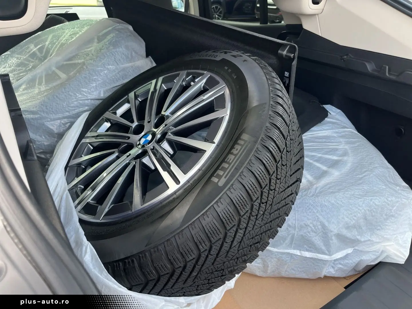 BMW iX2 xDrive30 HUD Panoramadach Navi Leder LED ACC