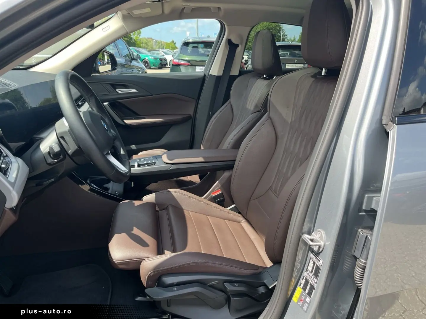 BMW iX2 xDrive30 HUD Panoramadach Navi Leder LED ACC