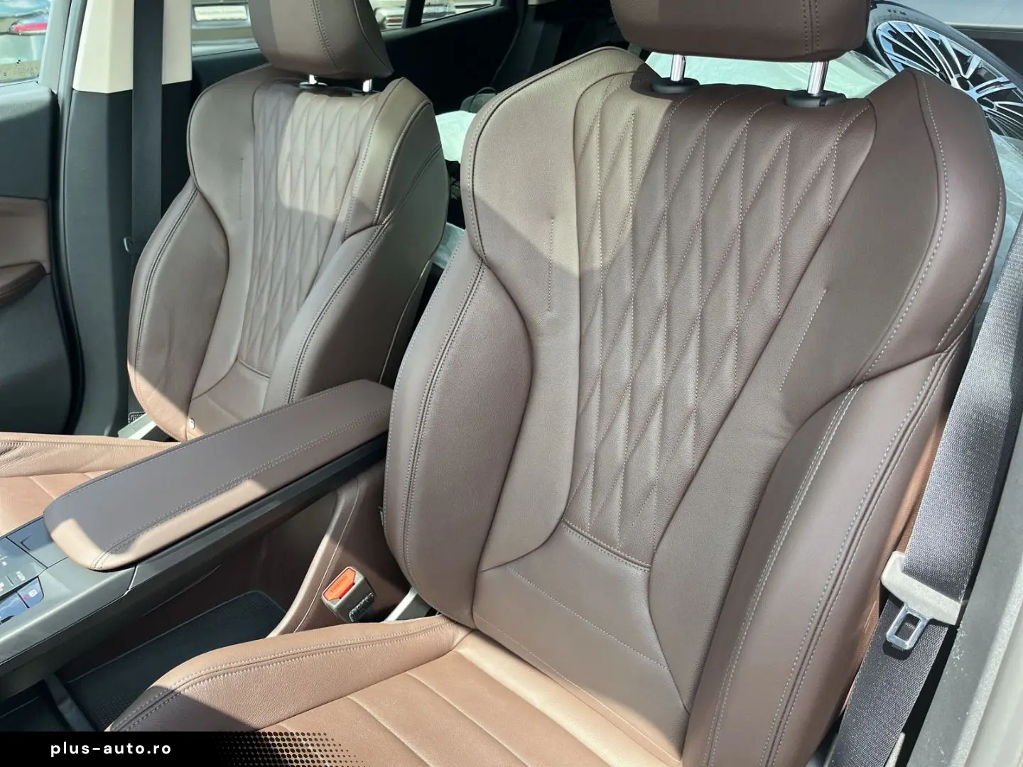 BMW iX2 xDrive30 HUD Panoramadach Navi Leder LED ACC