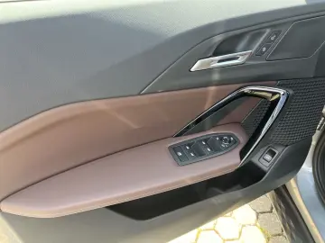 BMW iX2 xDrive30 HUD Panoramadach Navi Leder LED ACC