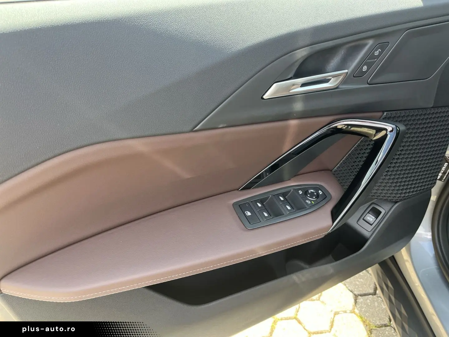 BMW iX2 xDrive30 HUD Panoramadach Navi Leder LED ACC