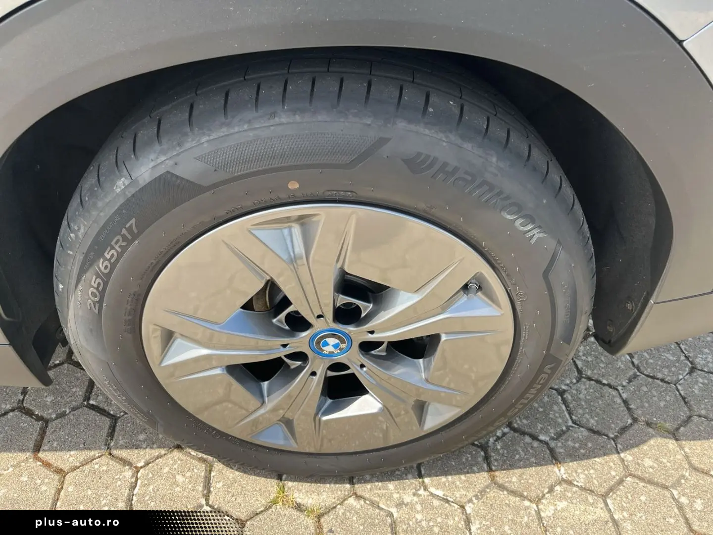 BMW iX2 xDrive30 HUD Panoramadach Navi Leder LED ACC