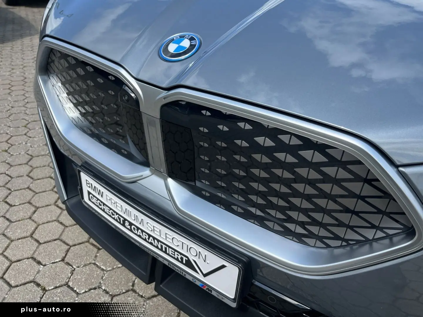 BMW iX2 xDrive30 HUD Panoramadach Navi Leder LED ACC