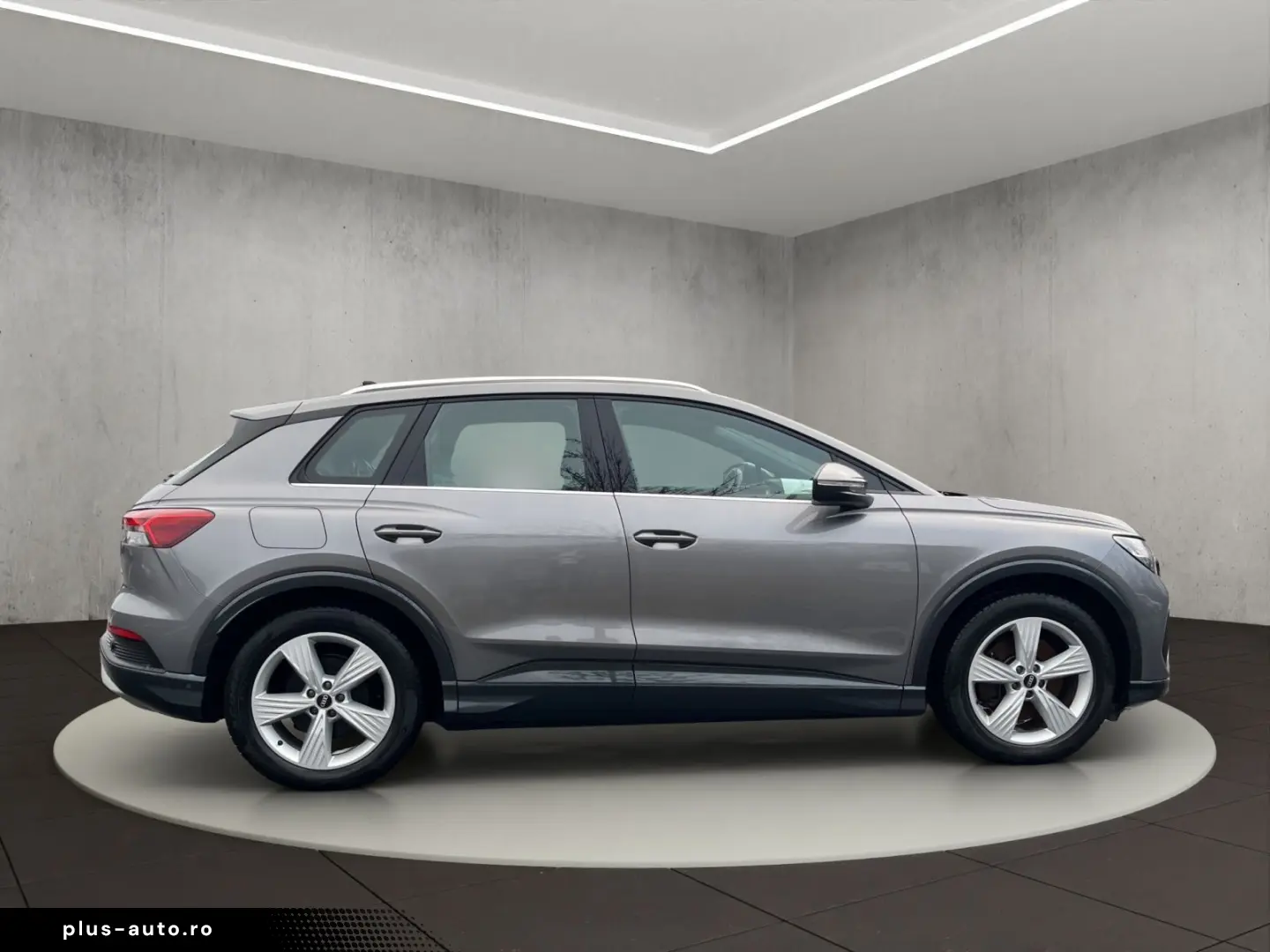 AUDI Q4 45 e-tron quattro 195 kW