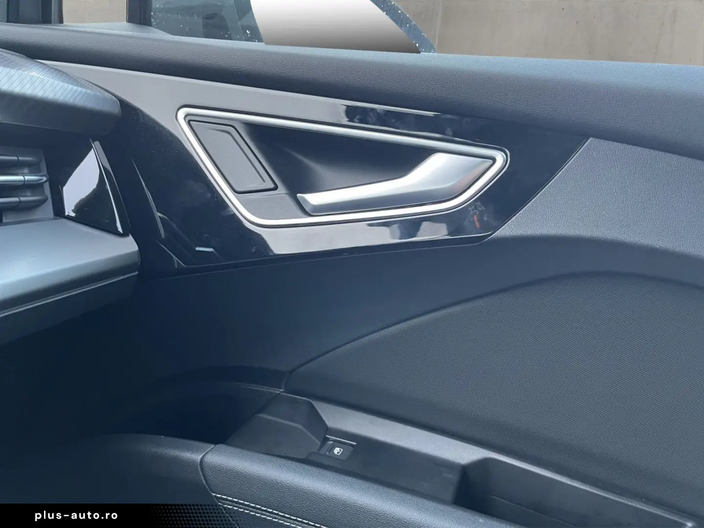 AUDI Q4 45 e-tron quattro 195 kW