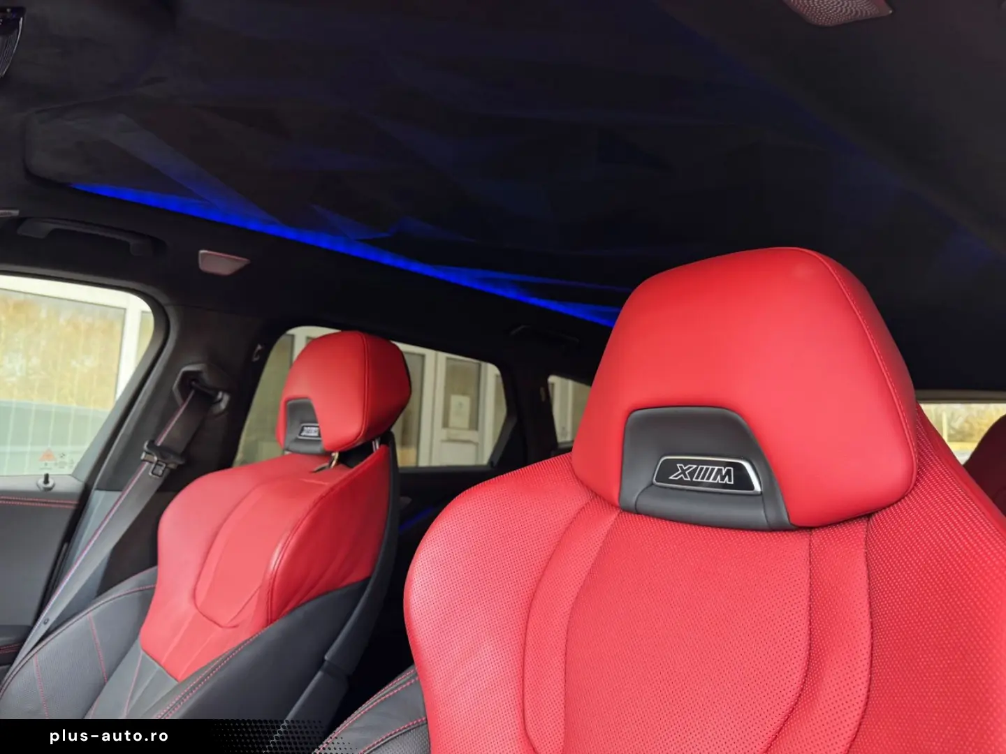 BMW XM LABEL RED  Bowers & Wilkins Massage Adapt.M