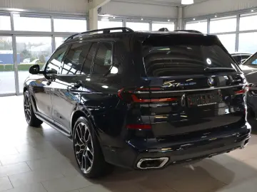 BMW X7 xDr 40 i M Sport Integral-Aktivlenk AHK Pano