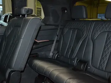 BMW X7 xDr 40 i M Sport Integral-Aktivlenk AHK Pano