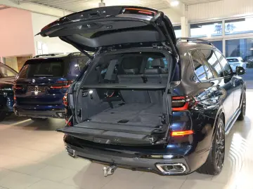BMW X7 xDr 40 i M Sport Integral-Aktivlenk AHK Pano